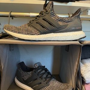 NEW Adidas Ultra Boost 4.0 Black Carbon Ash Silver Men's Running Shoes CM8110